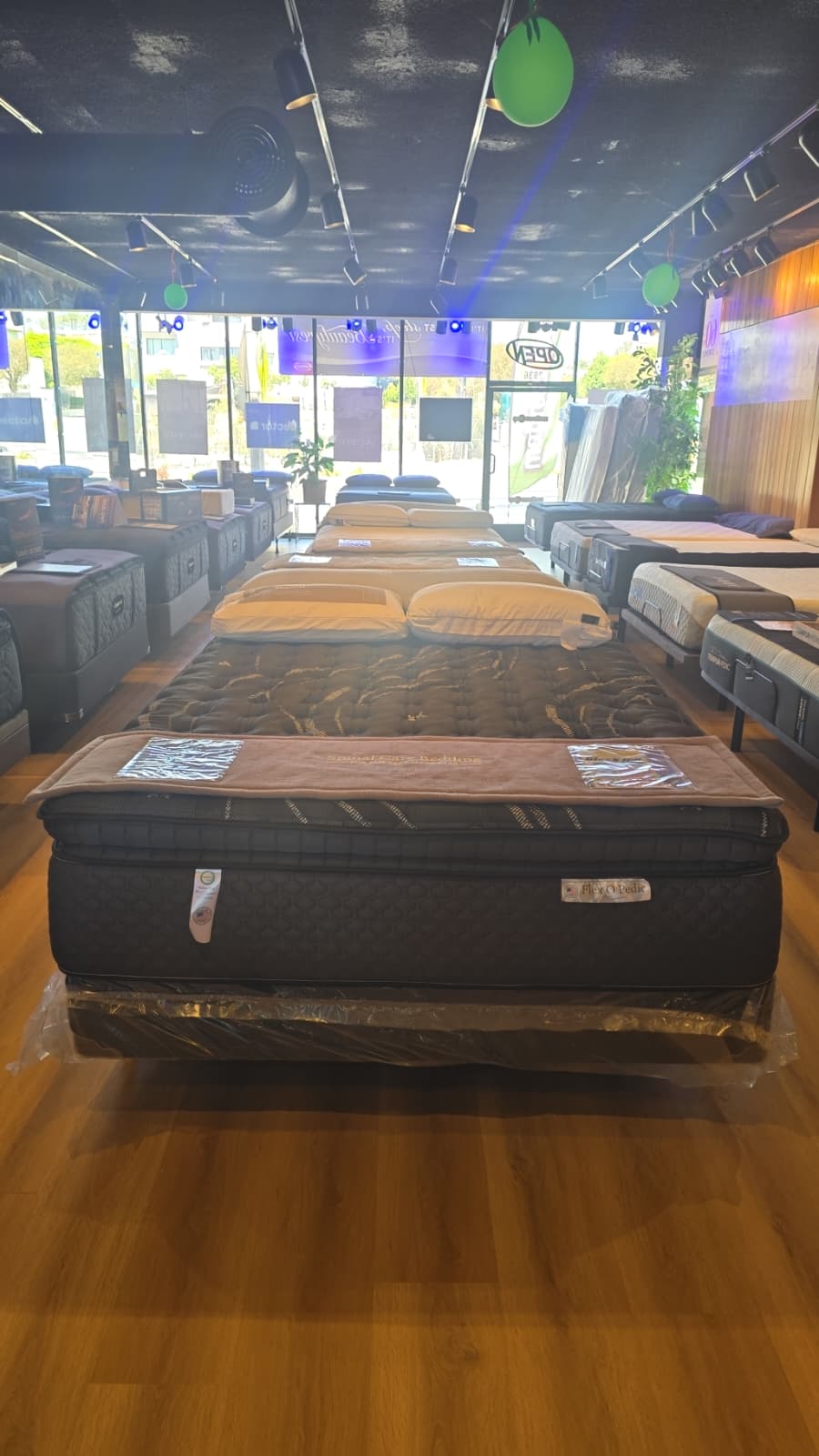 Black Ice Pillowtop Mattress | Spinal Care Bedding